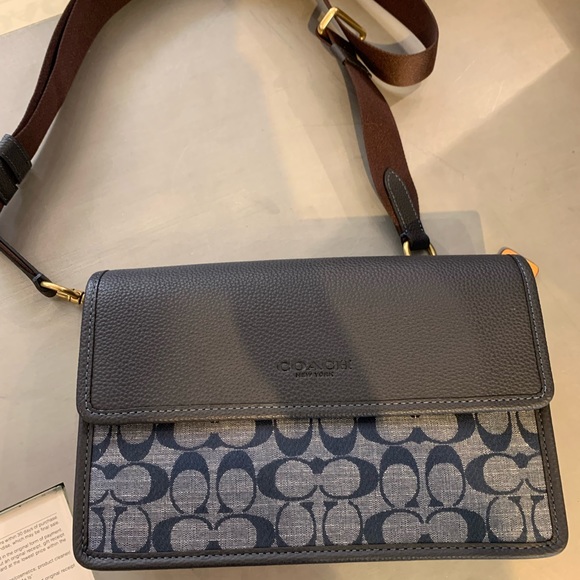 NWT Coach Turner Flap Crossbody In Signature Chambray - Picture 2 of 7